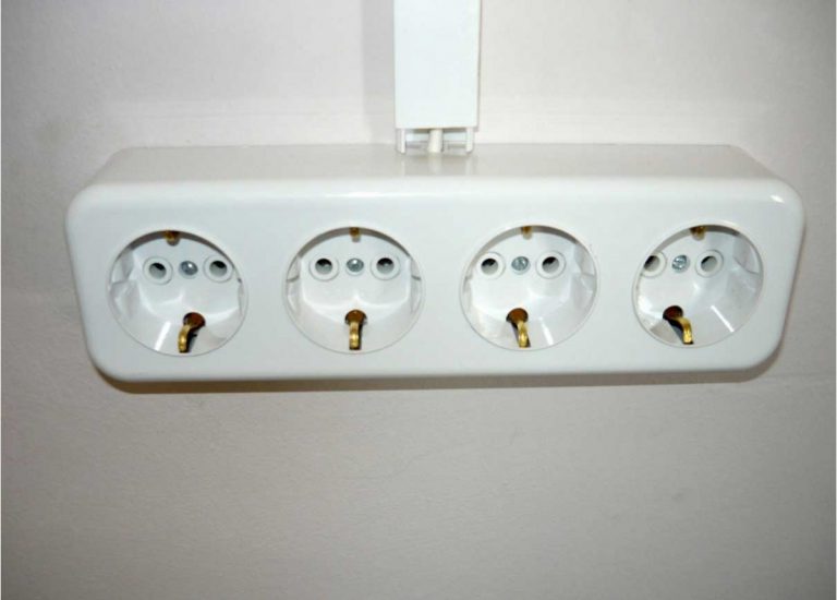 Правильная установка подрозетников: видео инструкция и 145 фото ...