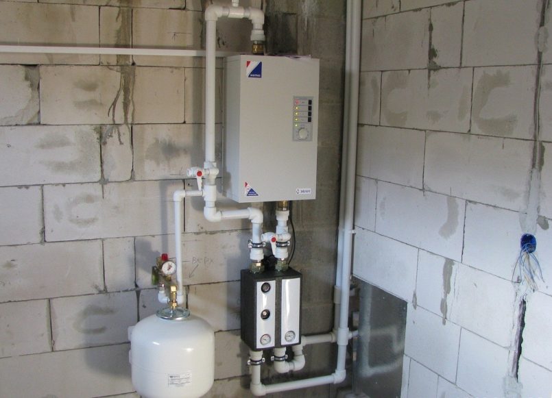 Электрическое отопление частного дома - виды, схемы и проекты самого дешевого варианта отопления дома (145 фото и видео)