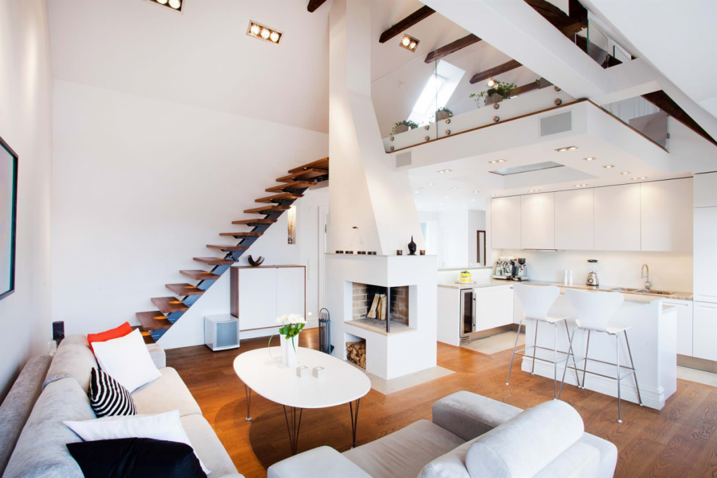 Двухэтажный дом с высокими потолками. Дом с разными уровнями. Помещения на разных этажах. Помещения на разных этажах. Wieden+kennedy в нью-йорке.