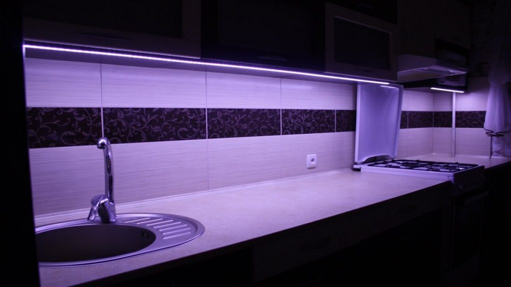 Как сделать подсветку фартука на кухне: освещение рабочей зоны и размещение основных источников света (90 фото)