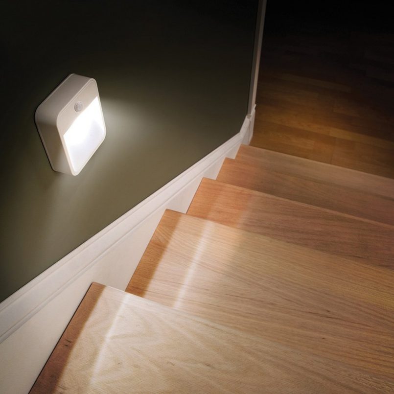 Экономичное освещение для дома – обзор светильников с датчиками движения