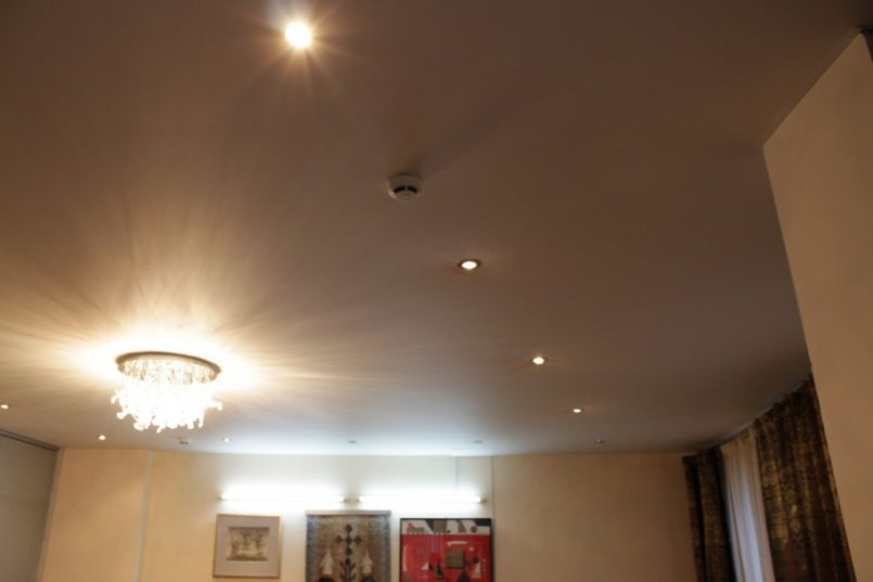 Правила размещения светильников на потолке: 130 фото примеров правильного расположения различных видов светильников